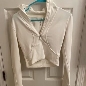 Cropped lulu lemon half zip jacket